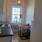 Sea View Flat 2 With Fast Wifi And Free Parking * Scarborough