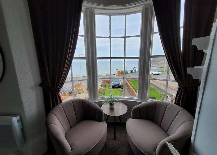 Sea View Flat 2 With Fast Wifi And Free Parking