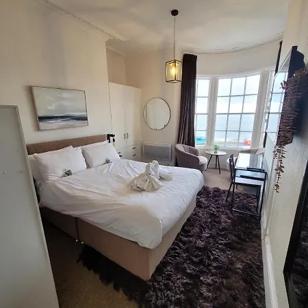 Apartment Sea View Flat 2 With Fast Wifi And Free Parking